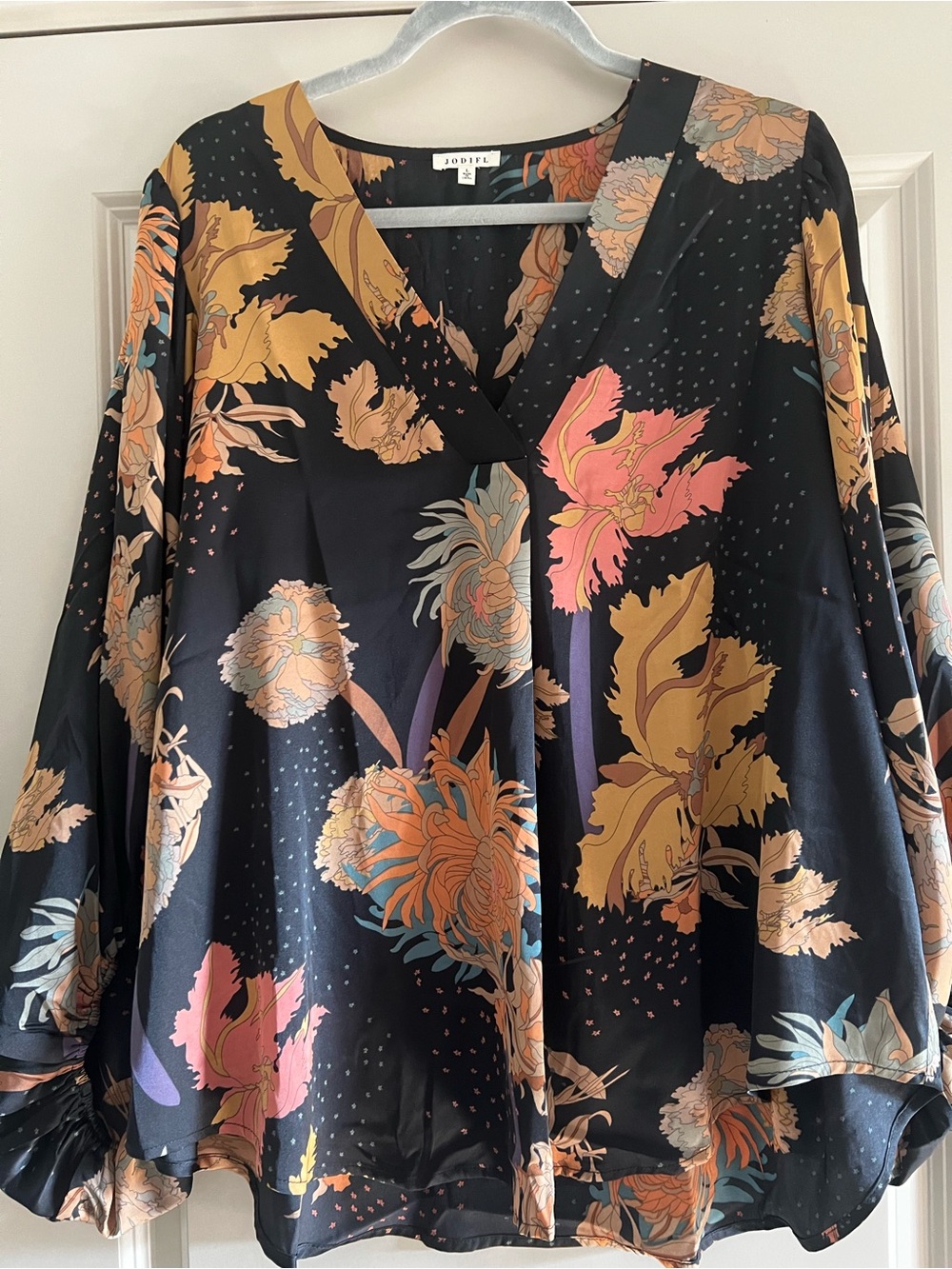 JODIFL Black Floral V-Neck Long Sleeve Top